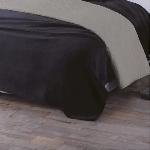 Cobertor Ultra Suave Ligero Negro